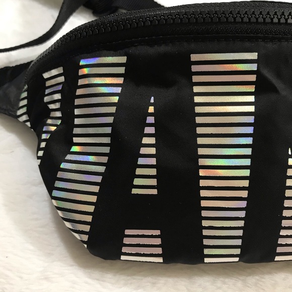 NWT VANS blinds holo fanny pack bum bag black - Picture 10 of 13